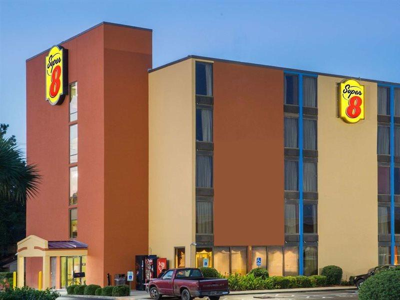 Super 8 By Wyndham Myrtle Beach/Market Common Area Bagian luar foto