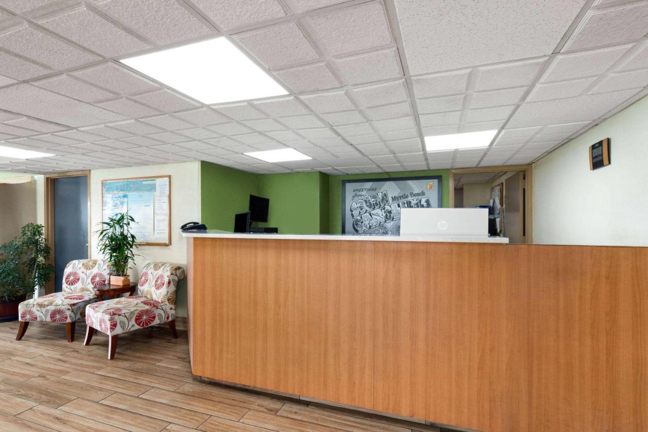 Super 8 By Wyndham Myrtle Beach/Market Common Area Bagian luar foto